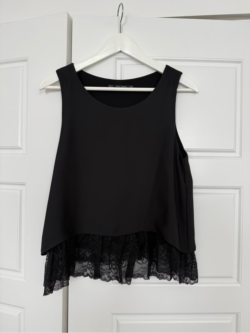 Zara Black Lace-Trim Sleeveless Tank